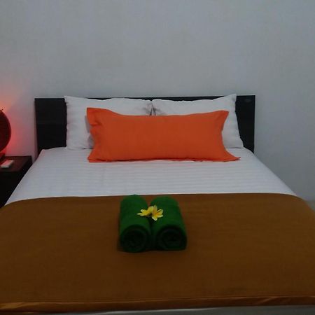 Mawar Homestay Canggu Esterno foto