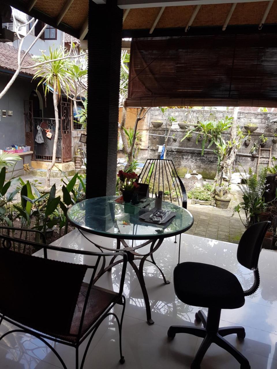 Mawar Homestay Canggu Esterno foto