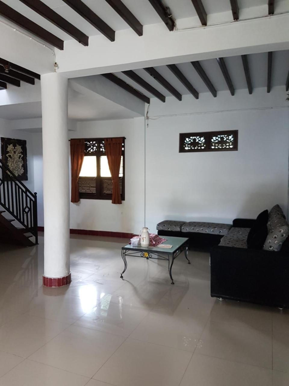 Mawar Homestay Canggu Esterno foto